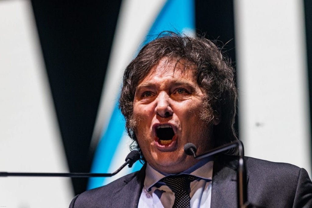 Advogados argentinos processam Milei por caso de meme coin falsa