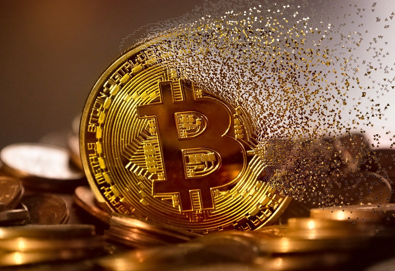 In a Telegram post published on Wednesday, the Hong Kong-based crypto exchange announced that it had suspended special balance withdrawals and technical customer support as a “temporary measure.”