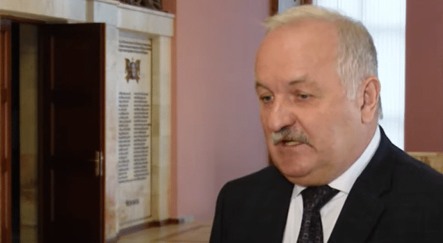 Pavel Kallaur, Chairman of the board of directors of the National Bank of the Republic of Belarus, speaking to reporters in 2023.