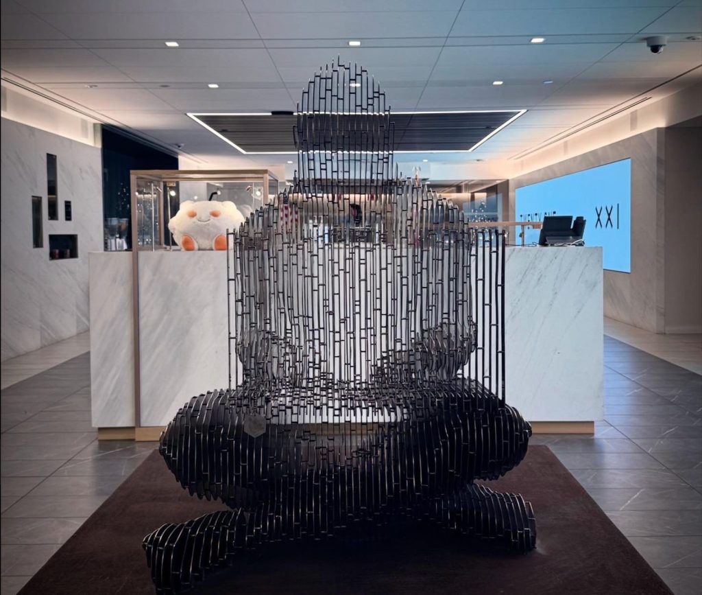 Satoshi Nakamoto Statue at NYSE