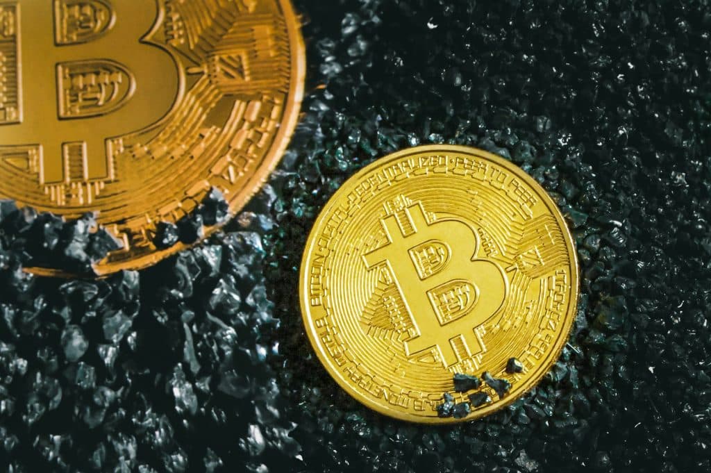 Casal é indiciado por mineração ilegal de Bitcoin no RS