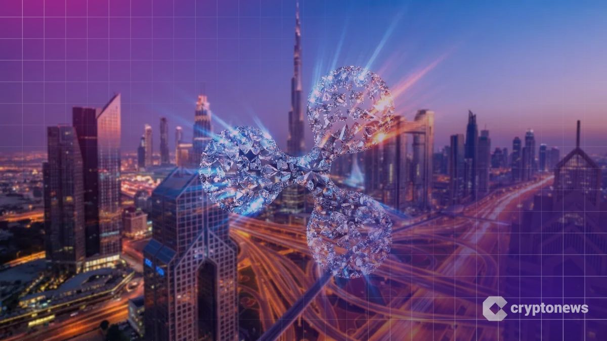 ドバイの夜景を背景に浮かぶ、無数のダイヤモンドで構成された巨大なリップル(XRP)ロゴ