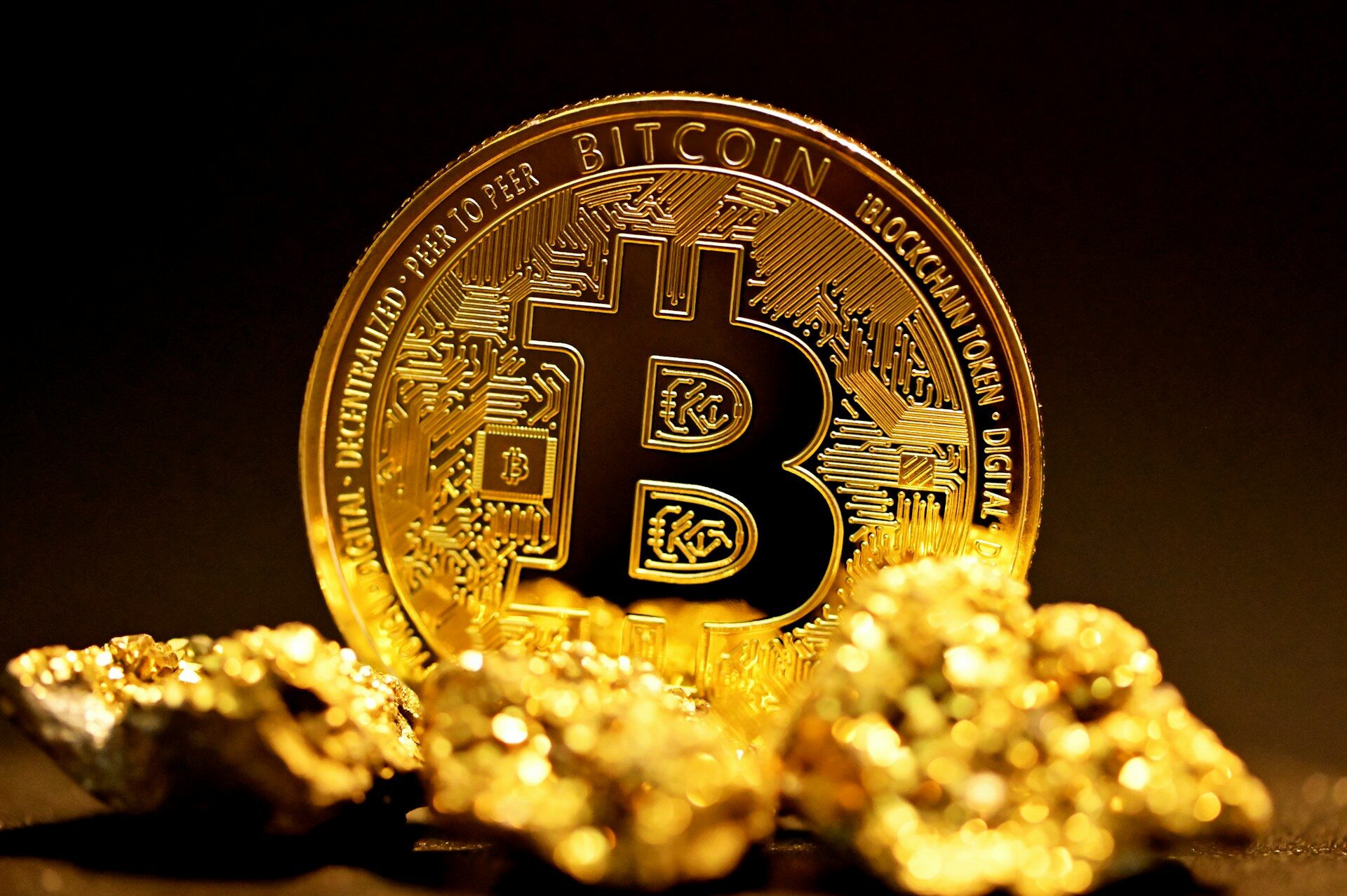 Bitcoin preparado para eclipsar al oro en la próxima década, según Bernstein