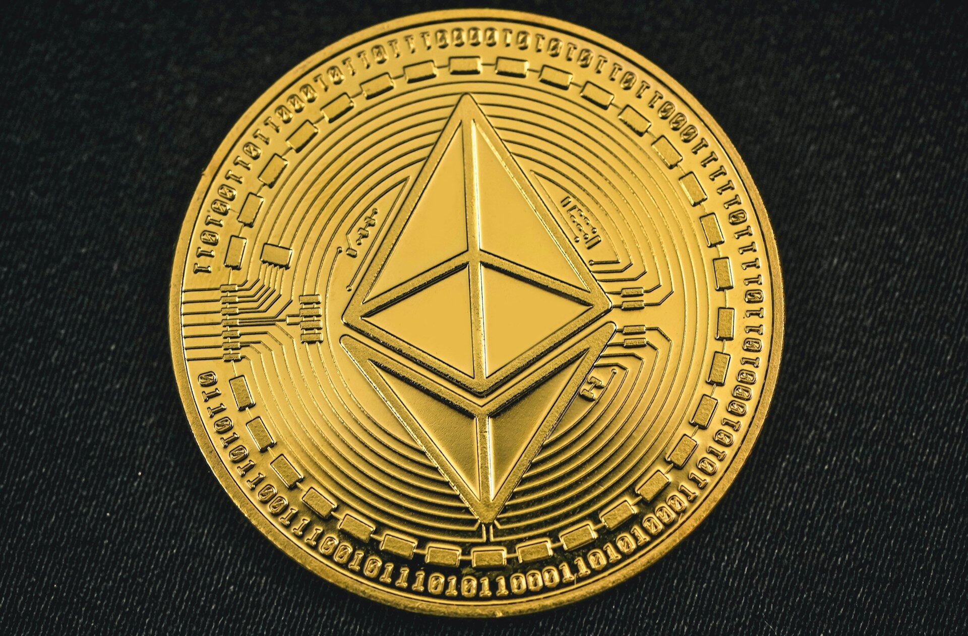 La Fundación Ethereum continúa vendiendo ETH, ¿puede el análisis técnico ofrecer esperanza?