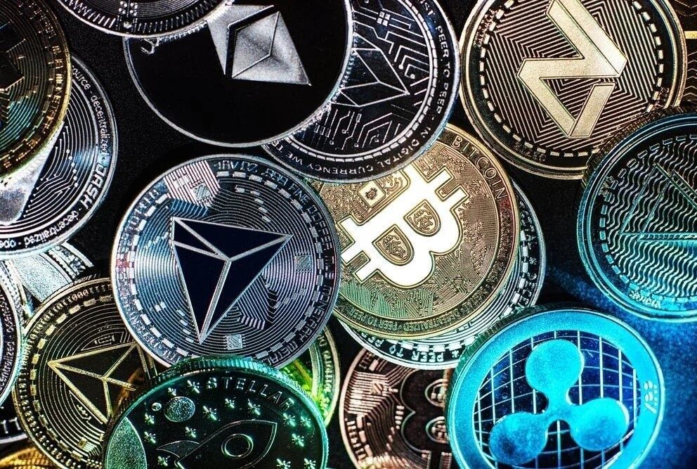 Ha comenzado la temporada de altcoins: Análisis y proyecciones de expertos