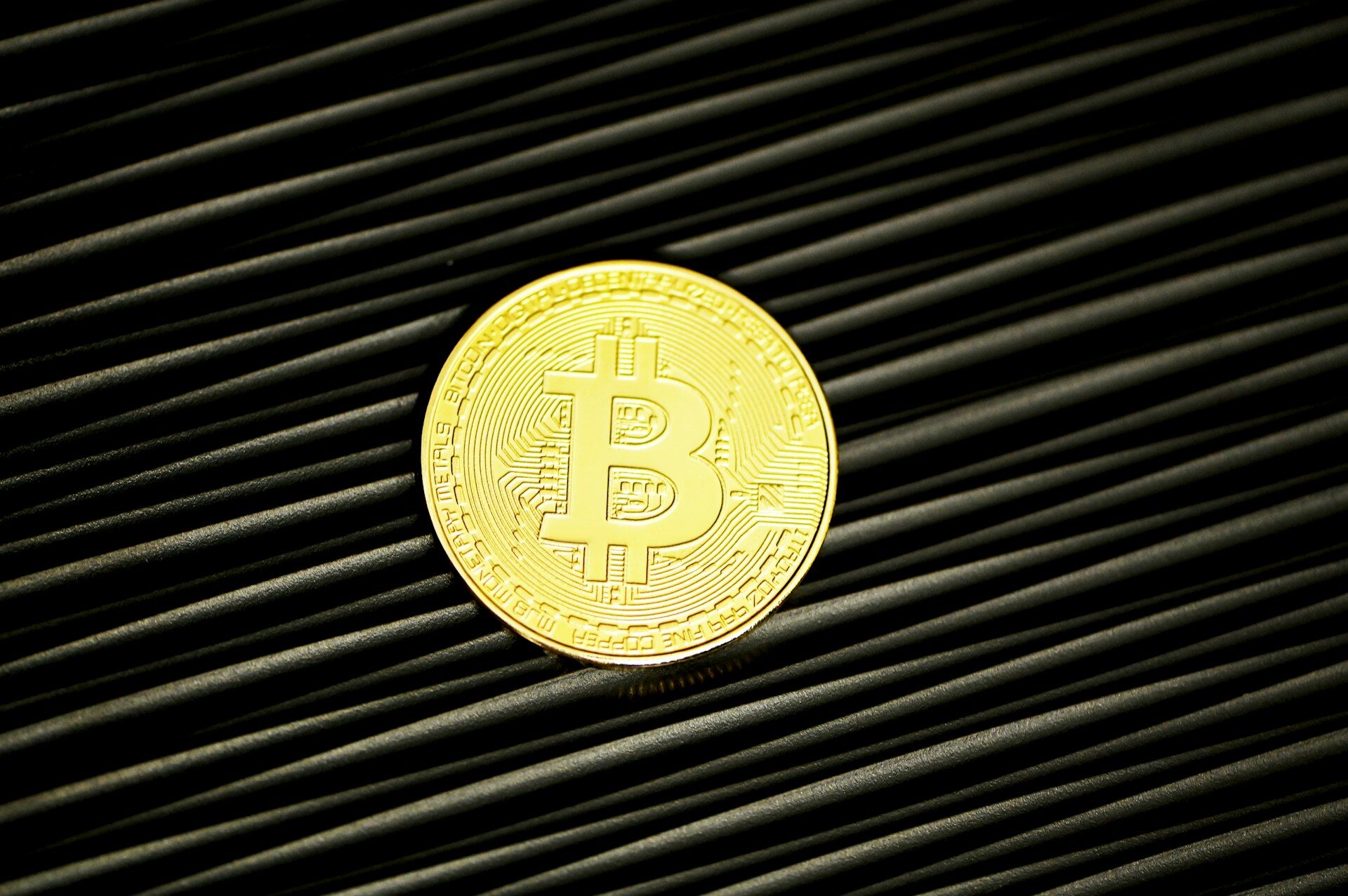 Bitcoin Rally Ahead? DXY Breakdown Suggests Capital Shift To Risk-On Assets