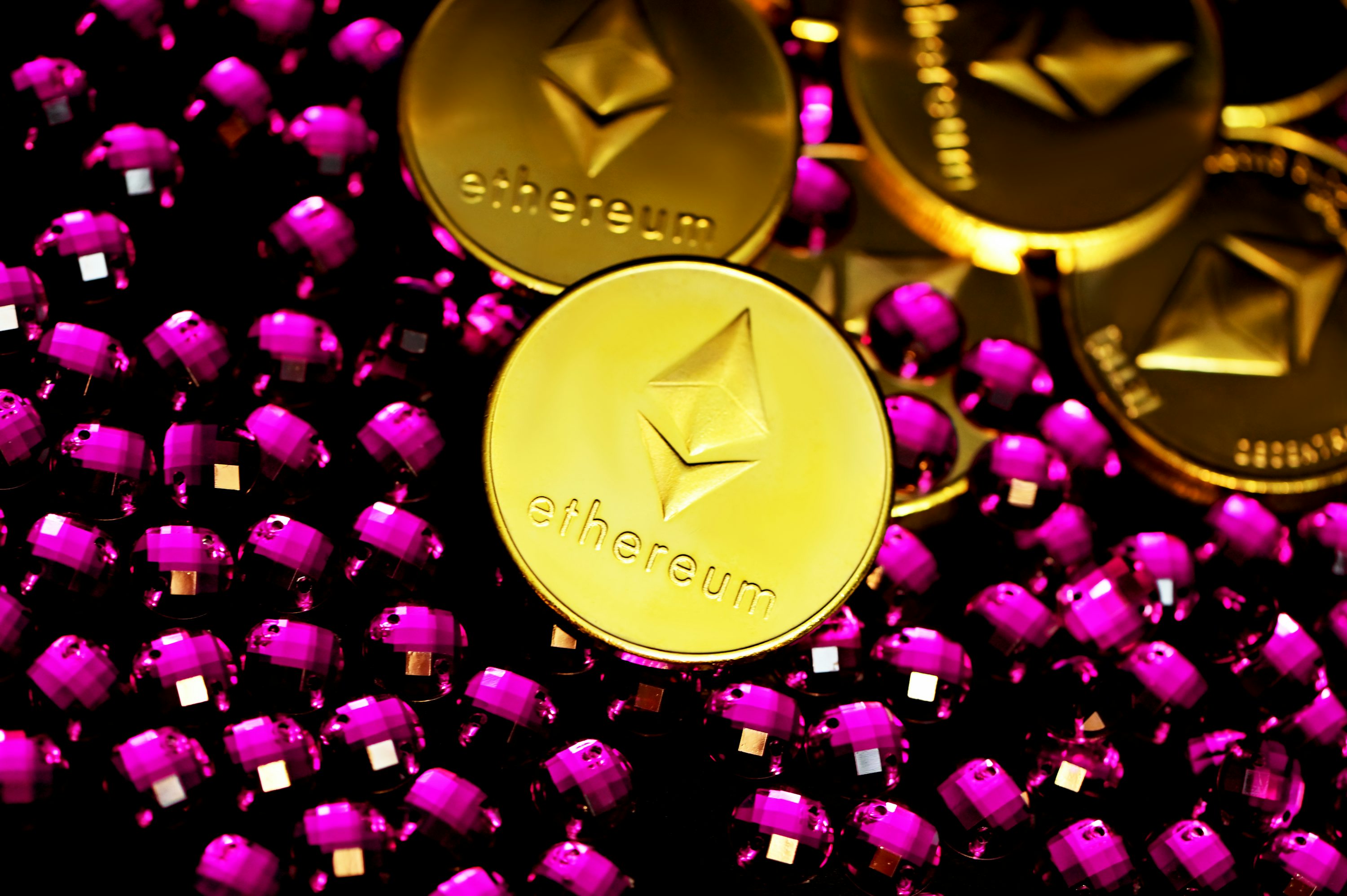 Ethereum se desploma: ¿Qué está pasando en el mercado cripto?